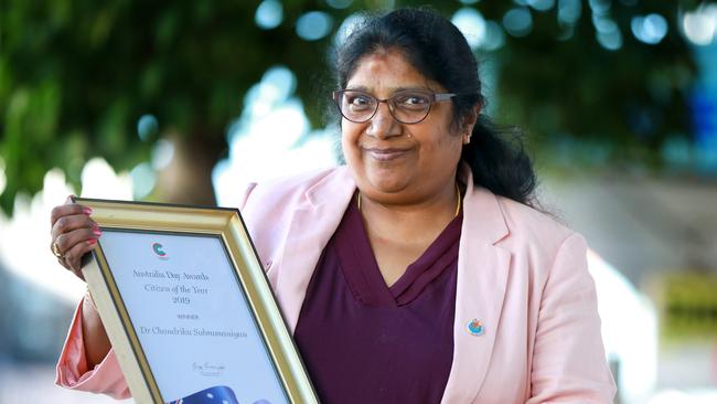 Dr Subramaniyan with her award. Picture: Angelo Velardo