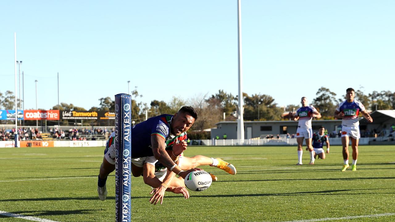 Adam Pompey of the Warriors dives over to score a try during the round 16 NRL match between the New Zealand Warriors and the Newcastle Knights at Scully Park in Tamworth, Australia. Picture: Mark Kolbe/Getty Images
