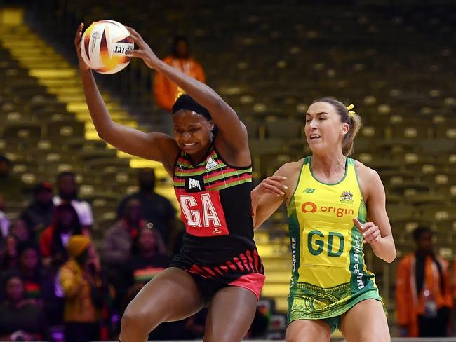 Mwai Kumwenda takes possession for Malawi. Picture: Ashley Vlotman/Gallo Images/Netball World Cup 2023.