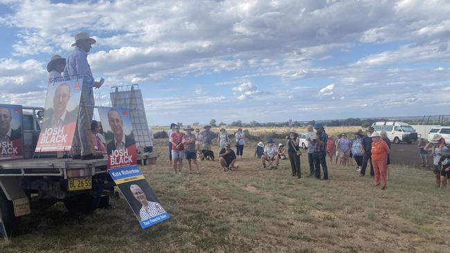 Dubbo residents attended a public forum to discuss the location of the proposed rehabilitation centre on Spears Drive announced late February.