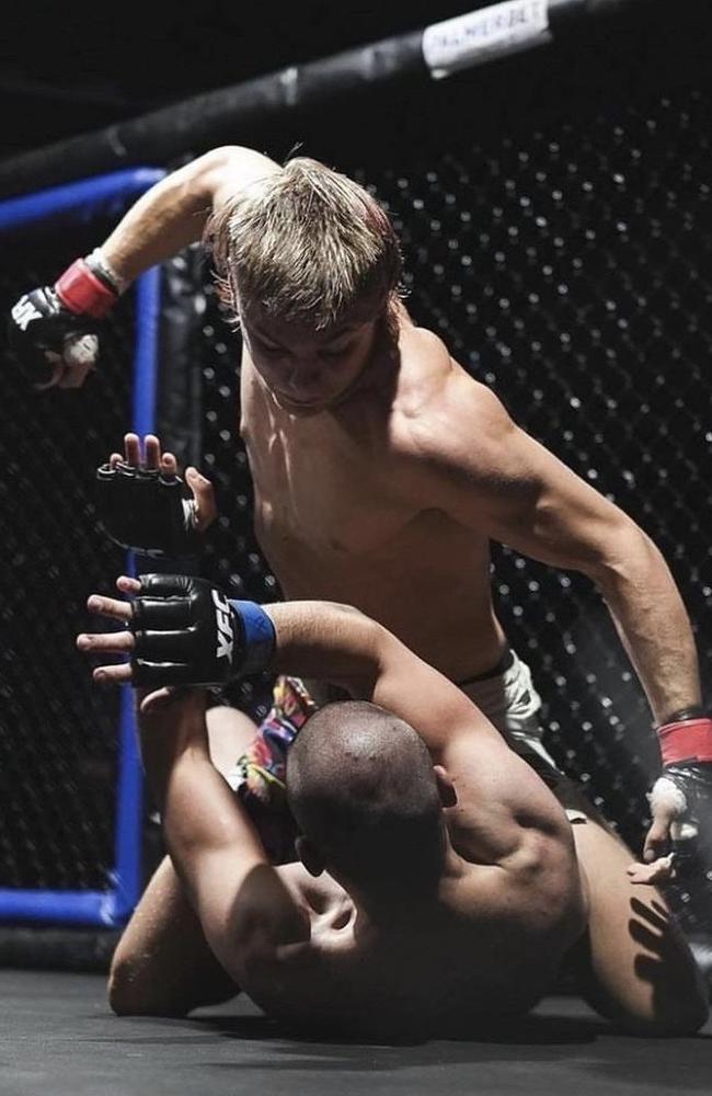 Brodie Mayocchi fighting in a XFC Australia competition in 2022