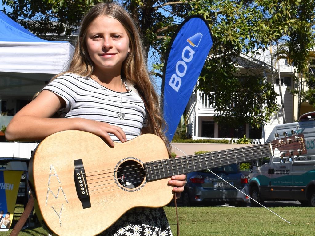 Youngster Amy Ryan was among the 70 buskers performing at the 2021 Noosa Come Together Festival.