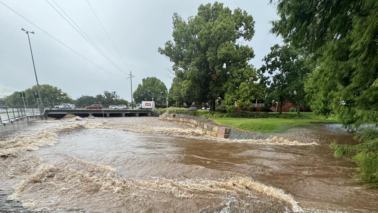 Toowoomba weather: Power lost, multiple crash and storms cause chaos ...