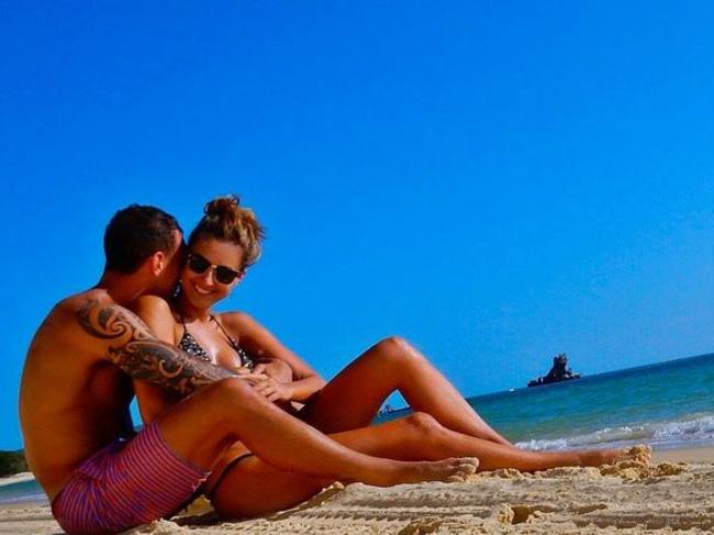 On the beach with boyfriend Quade Cooper.