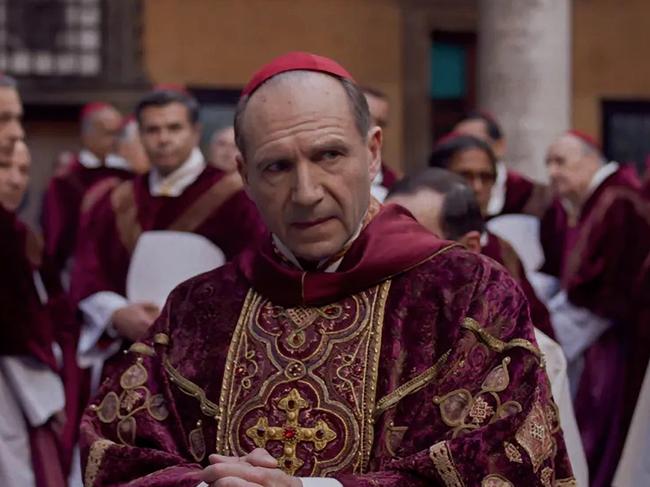 Ralph Fiennes is generating Oscars Buxx for his role as Cardinal Lawrence in Conclave