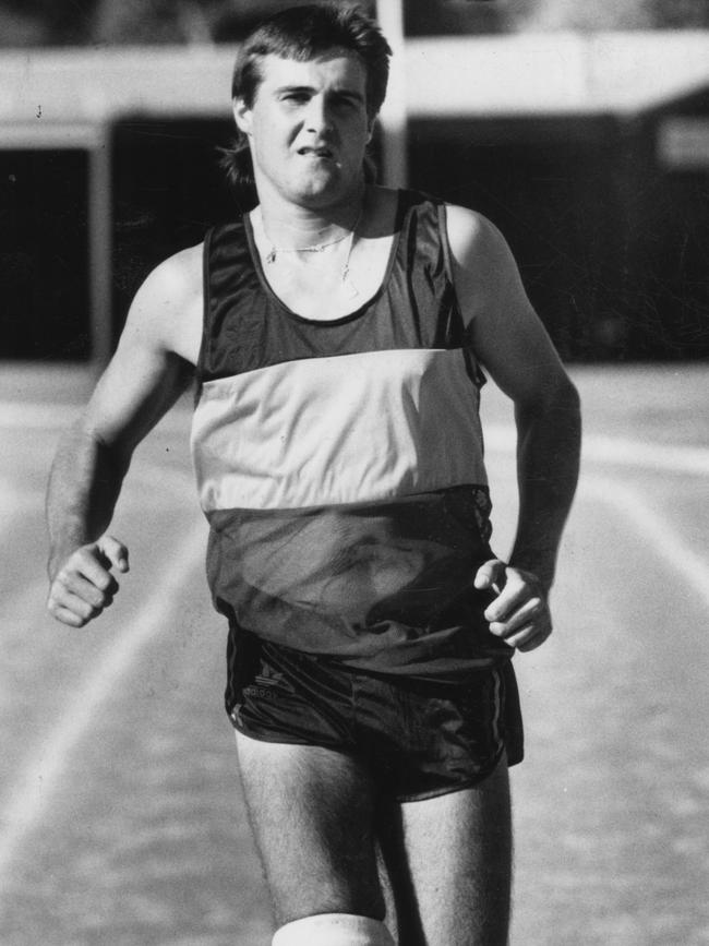 Fuller training on his prosthetic leg in 1989.