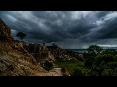 AU VIC:    Timelapse Shows Rain Clouds Gather Over Southern Coast   October 31