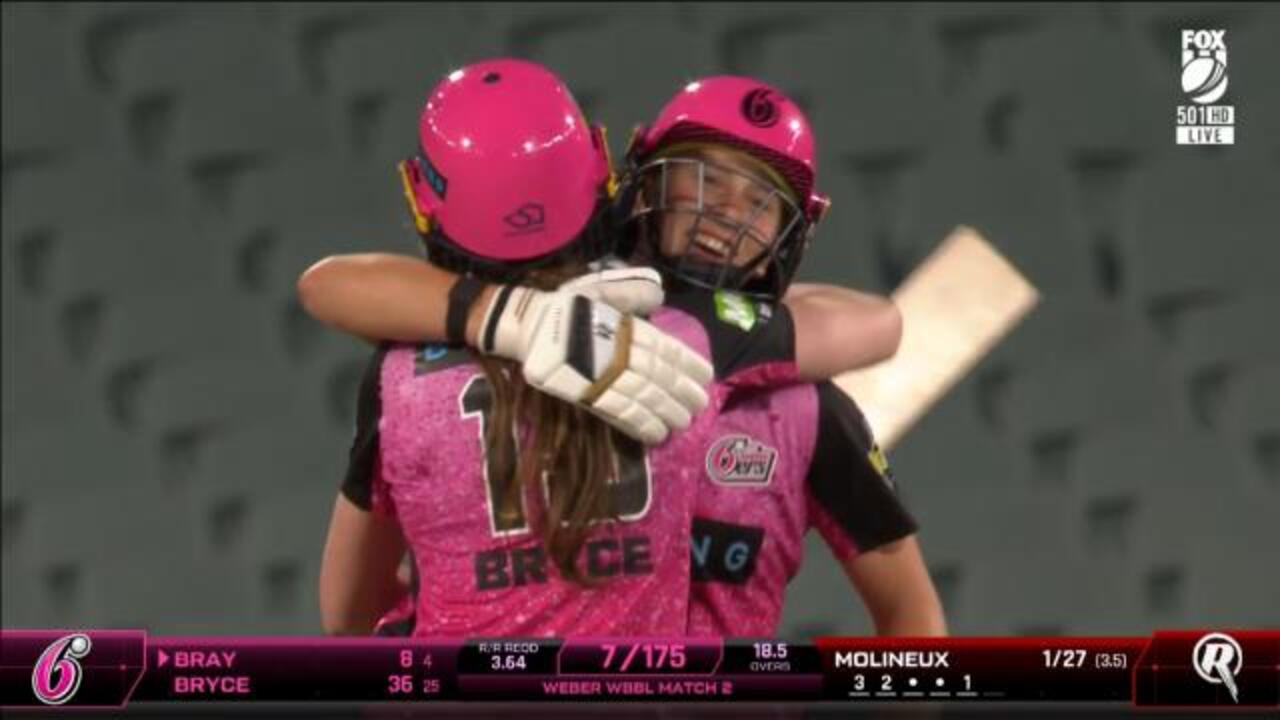 Year-9 star Bray hits winning WBBL runs