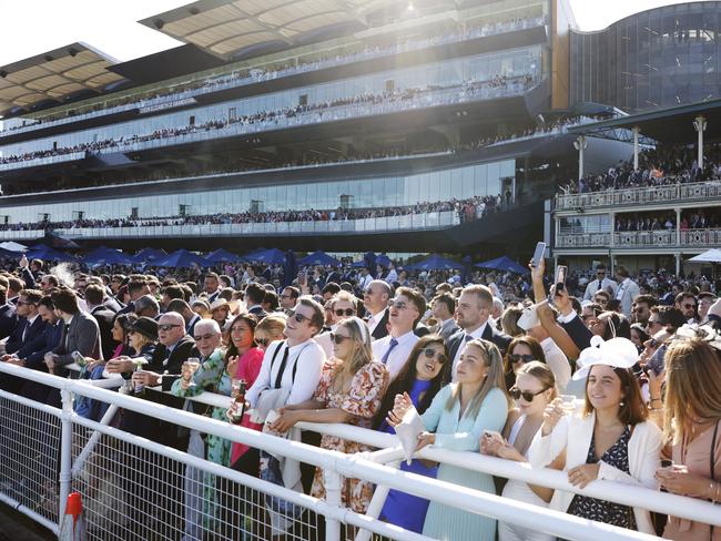 SYDNEY, AUSTRALIA - OCTOBER 15: A general view of the crowd during Everest Day at Royal Randwick Racecourse on October 15, 2022 in Sydney, Australia. (Photo by Mark Evans/Getty Images)