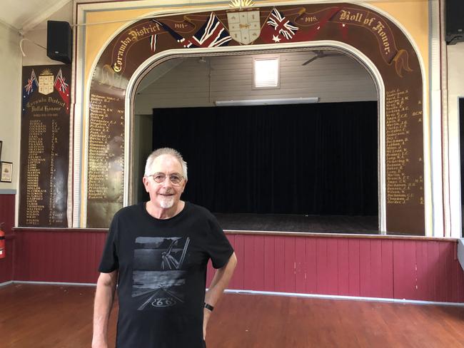 Jeff Otto prepares to MC the Coramba event in the Festival of Small Halls Summer Tour 2020.