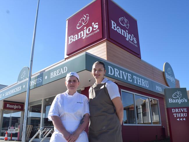 Banjo's Bakery Rockhampton Co-Franchisees Samantha Rayner and Tahlia Zabel. Picture: Aden Stokes