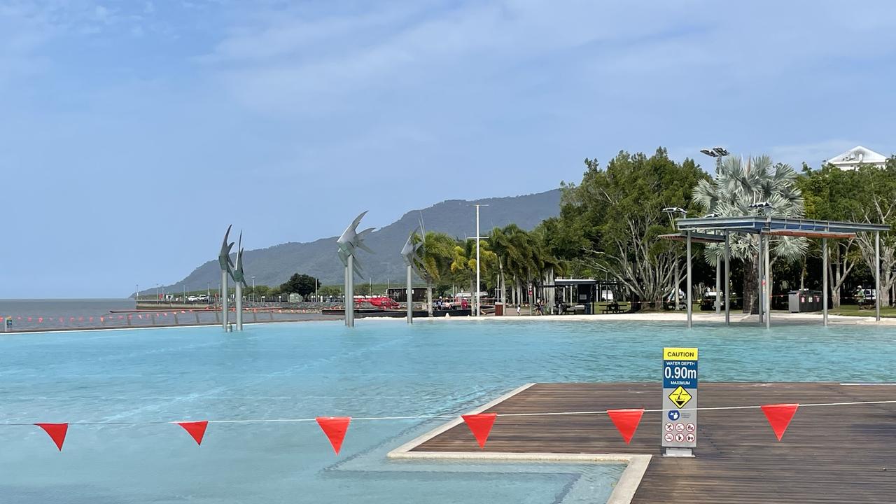 Cyclone Jasper: Tourists in Cairns told to leave as extra police ...