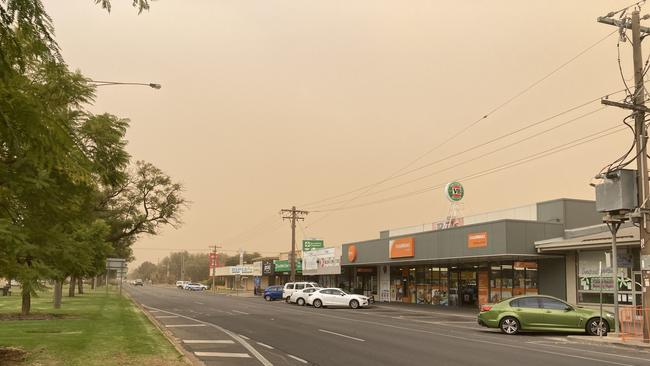 The dust storm over the Foodworks supermarket on Deakin Ave, Mildura. Picture: Michael DiFabrizio