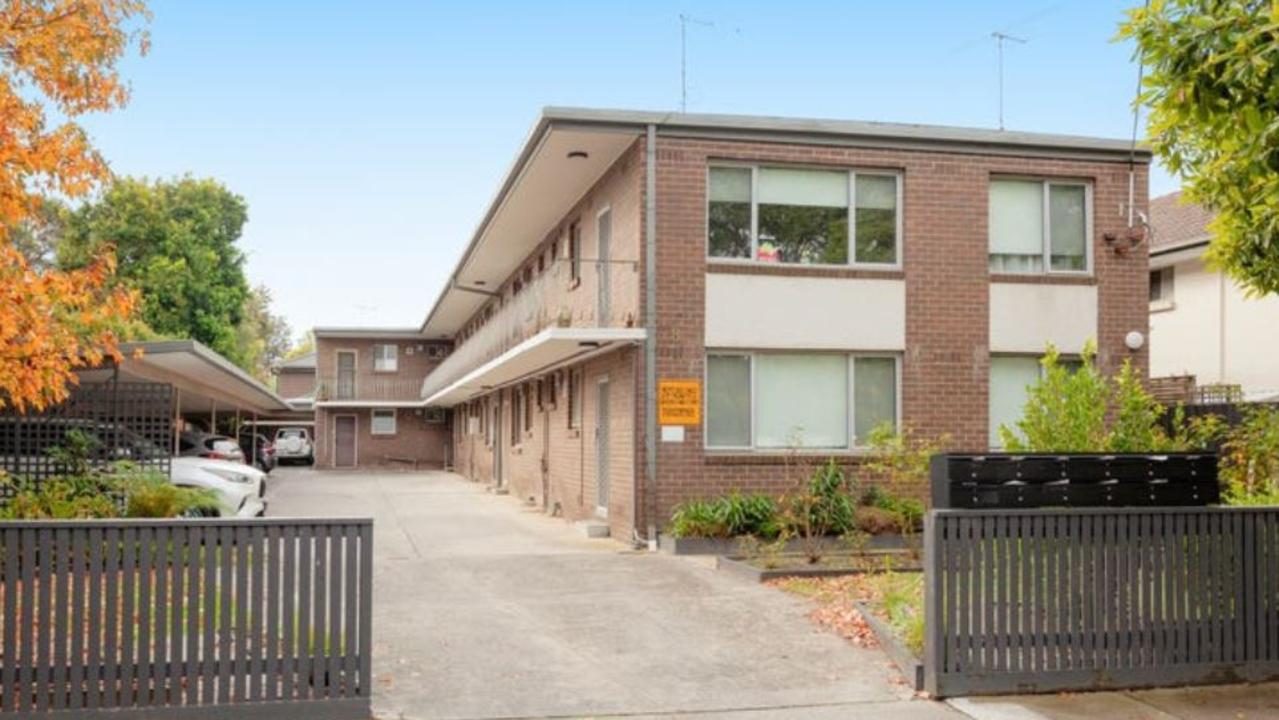 5/8 Tattenham St, Caulfield East recently sold for $455,000.