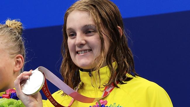 Silver medallists Ricky Betar, Benjamin James Hance, Ruby Storm and Madeleine McTernan celebrate winning silver in the mixed 4x100m Freestyle Relay – S14 Final. Picture: Buda Mendes/ Getty Images