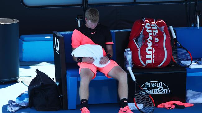 Kyle Edmund battles the elements. Photo: Getty Images