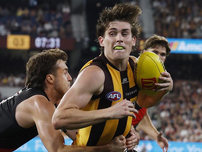 NCA. MELBOURNE, AUSTRALIA. 14th March, 2025 .  AFL  Round 1.  Hawthorn vs Essendon at the MCG.  Will Day of the Hawks during the 3rd qtr.    . Picture: Michael Klein