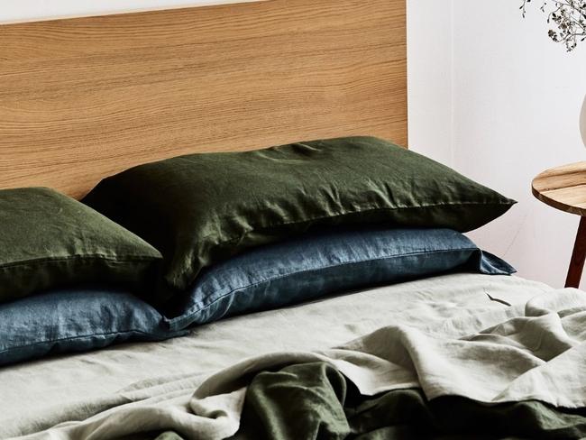 Jump aboard the linen bedding trend with this great Bed Threads offer.