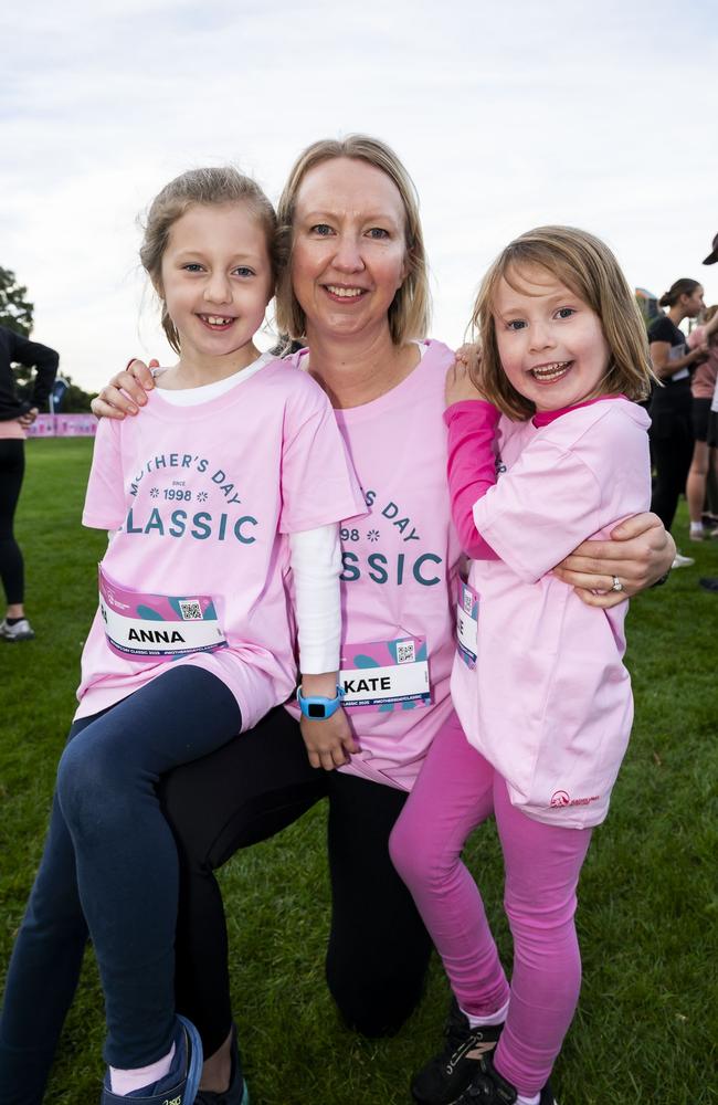 Anna Paton, Kate Mitchell and Millie Paton participating in Mother's Day Classic 2025 at Bellerive Park. Picture: Caroline Tan