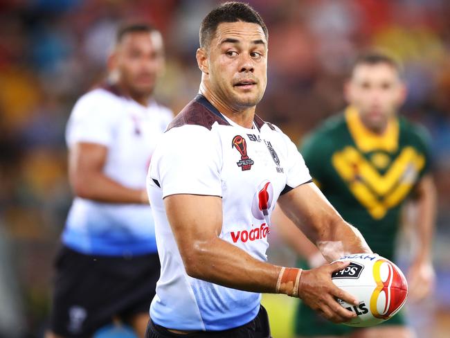 BRISBANE, AUSTRALIA - NOVEMBER 24: Jarryd Hayne of Fiji runs the ball during the 2017 Rugby League World Cup Semi Final match between the Australian Kangaroos and Fiji at Suncorp Stadium on November 24, 2017 in Brisbane, Australia.  (Photo by Mark Kolbe/Getty Images)