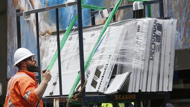 SYDNEY, AUSTRALIA - NewsWire Photos OCTOBER 16 , 2024: Generic Photos of Workers at Work. Dogman (Construction). Picture: NewsWire / John Appleyard