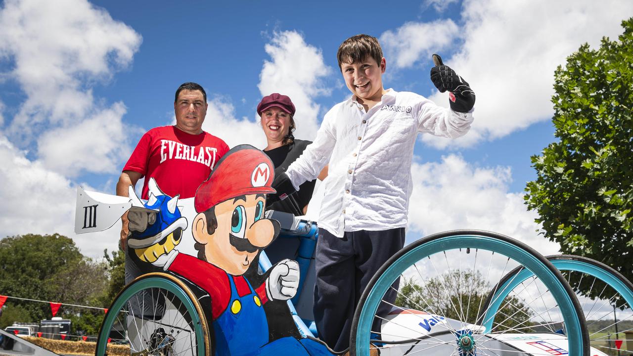 Jason and Rochelle Biagiono with their son Lincoln Biagioni and the Mario Kart at the Greenmount Billy Kart Challenge, Saturday, November 23, 2024. Picture: Kevin Farmer