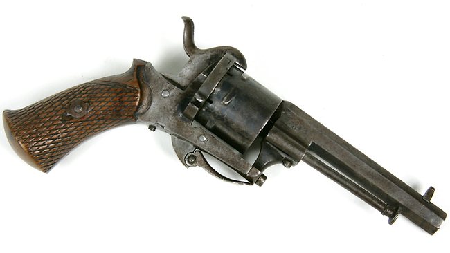 Police recover historic firearms stolen from Queen Victoria Museum and ...