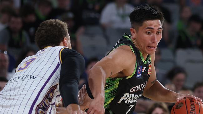 MELBOURNE, AUSTRALIA - FEBRUARY 17: Reuben Te Rangi of the Phoenix drives to the basket during the round 20 NBL match between South East Melbourne Phoenix and Sydney Kings at John Cain Arena, on February 17, 2024, in Melbourne, Australia. (Photo by Daniel Pockett/Getty Images)