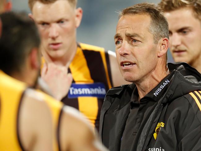 GEELONG, AUSTRALIA - JUNE 12: Alastair Clarkson, Senior Coach of the Hawks addresses his players during the 2020 AFL Round 02 match between the Geelong Cats and the Hawthorn Hawks at GMHBA Stadium on June 12, 2020 in Geelong, Australia. (Photo by Michael Willson/AFL Photos via Getty Images)