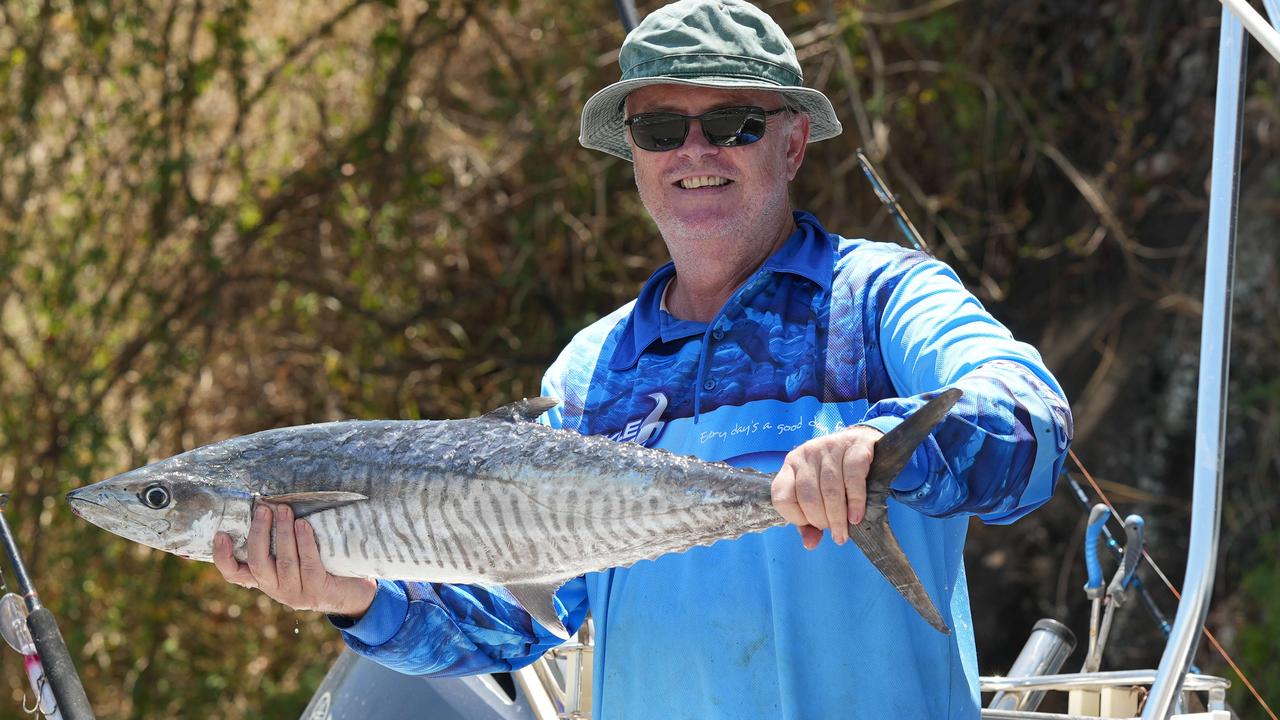 Restrictions on Cairns fishermen amid perfect weather | The Cairns Post