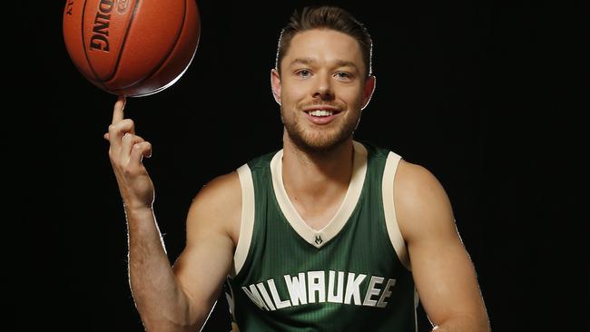 Dellavedova store bucks jersey