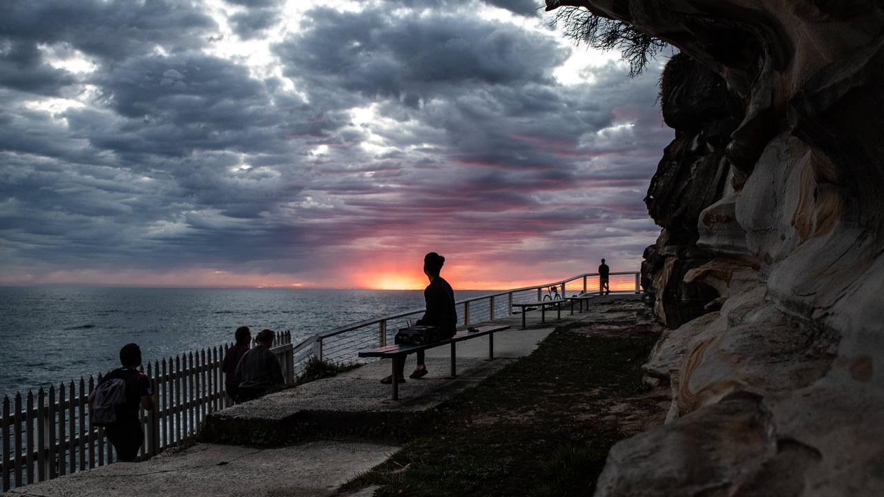 Aussies are being urged to consider outdoor activities suitable for dawn and dusk to avoid the hottest parts of the day. Picture: NCA NewsWire / Flavio Brancaleone