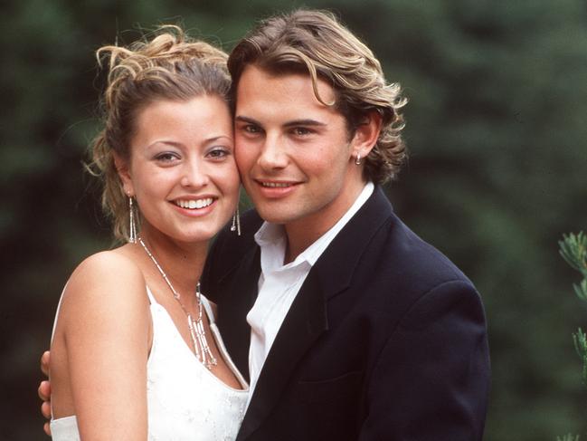 MacPherson with Holly Valance on Neighbours in 2000.