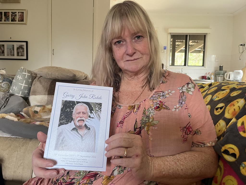 Lee Murphy with a photo of her husband, Garry Rhode, who first responder Ron Frame was able to assist. He sadly died later in hospital.