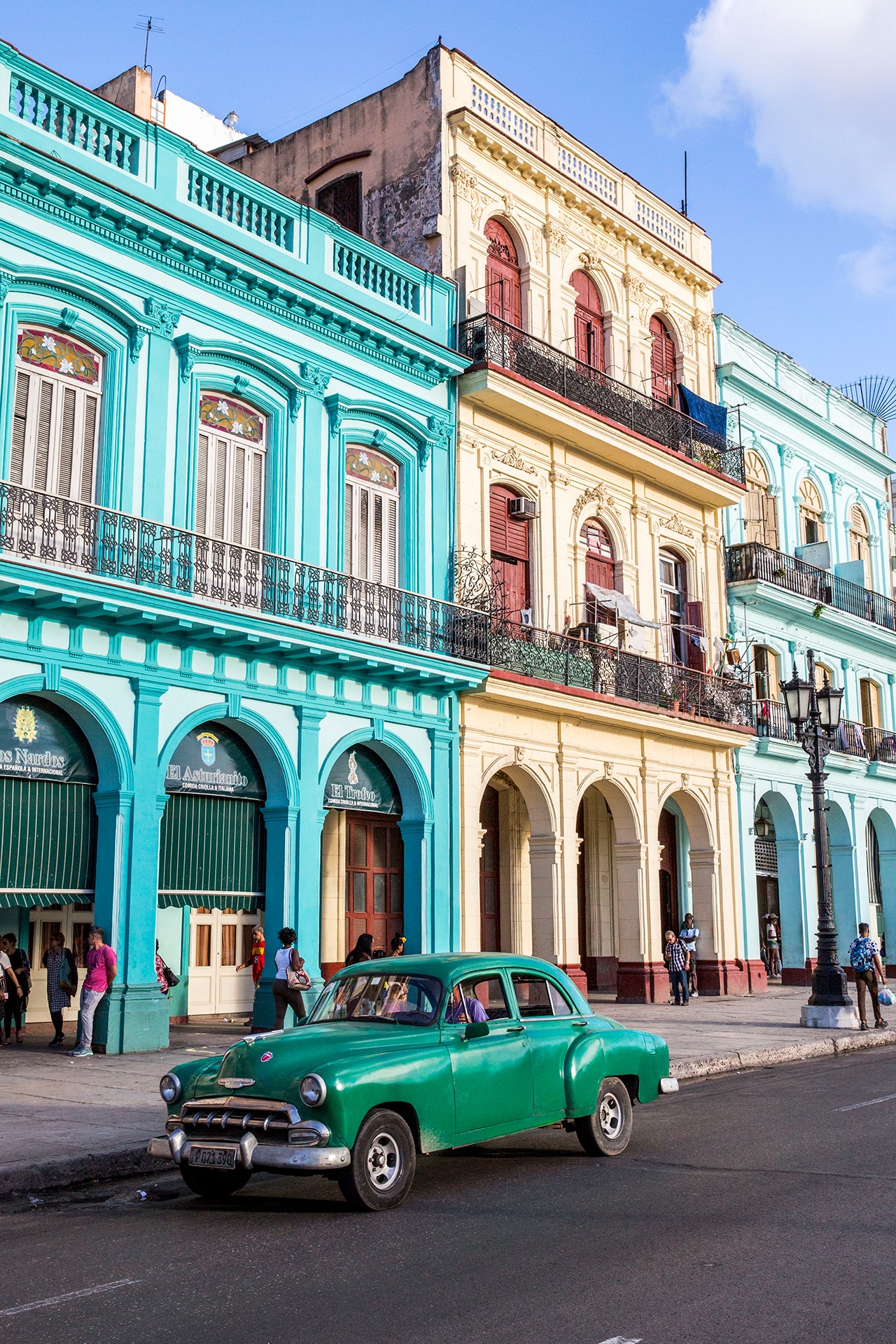 Art Deco tour reveals a treasure trove of stylish Havana buildings