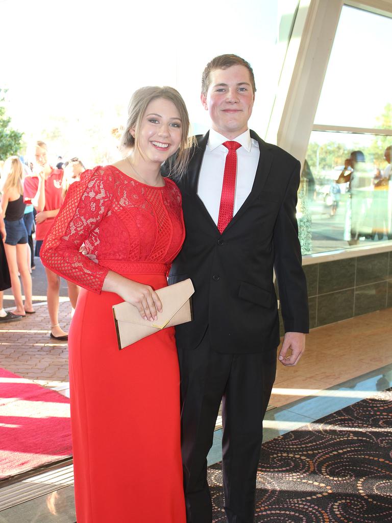 Anina Conradie and Jamie Cormack at the 2015 St Philip’s College formal at the Alice Springs Convention Centre. Picture: NT NEWS