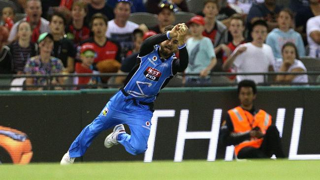 Jake Weatherald had to make a lot of ground before diving for the relayed catch. Pic: AAP