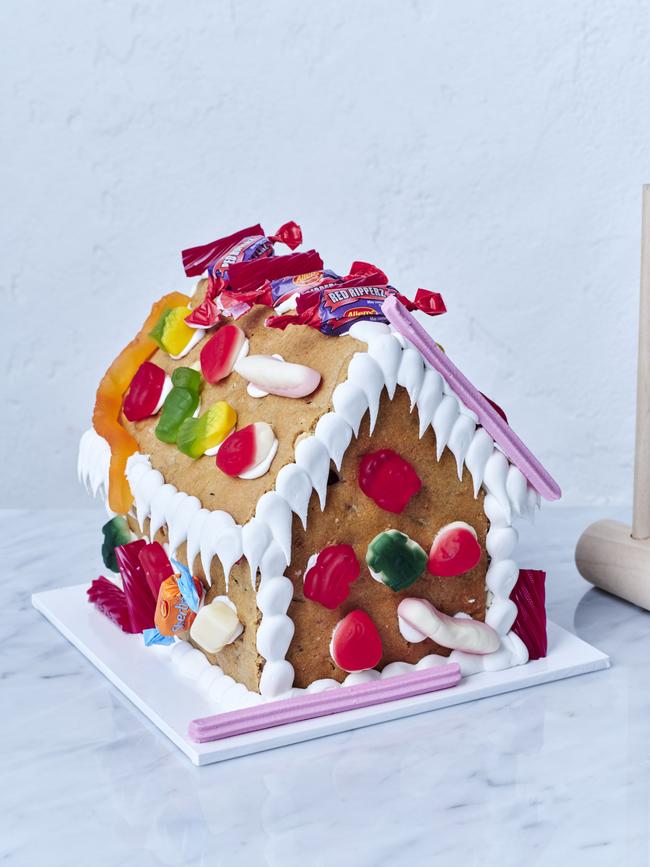 Use Anna Polyviou’s edible cookie dough to make a gingerbread house.