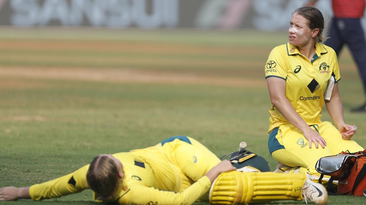 Litchfield’s contribution to a big partnership with Alyssa Healy (right) was her third consecutive innings of more than 50 despite the stifling heat in Mumbai. Picture: Pankaj Nangia / Getty Images