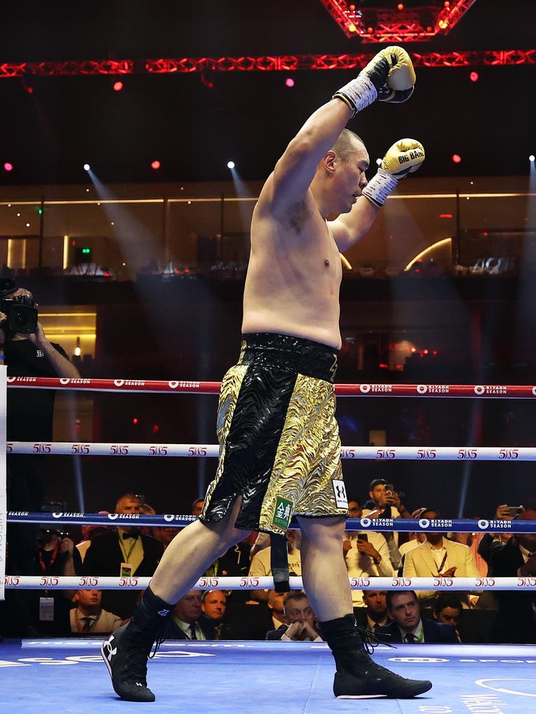 Zhilei Zhang of Team Queensberry celebrates. Photo by Richard Pelham/Getty Images)