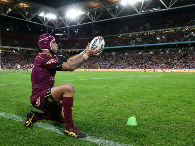 Veteran Thurston returns for Queensland next week.