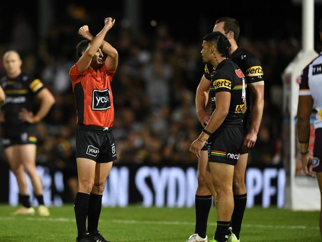 Taylan May was put on report and penalised for foul play, but not sin-binned, over his role in an 'accidental' head clash with Reece Walsh. Picture: NRL Imagery