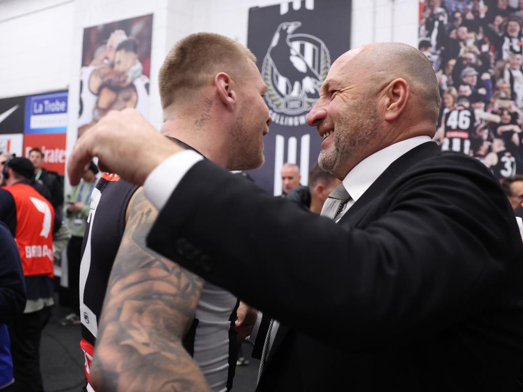 Craig Kelly celebrates Collingwood’s round 21 win with Jordan De Goey. Picture: Daniel Pockett/Getty Images)