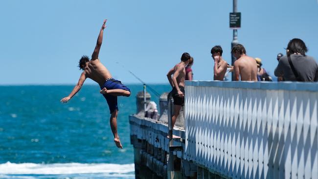 Melbourne is expected to have a top of 42C. Picture: NewsWire/Luis Enrique Ascui.