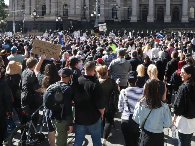 More than 1000 protesters gather outside Parliament House in Melbourne. Picture: David Crosling