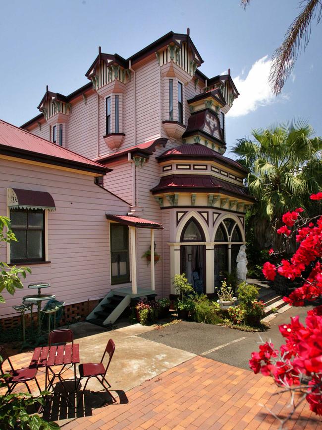 Haunted mansion Ascot House at Toowoomba.