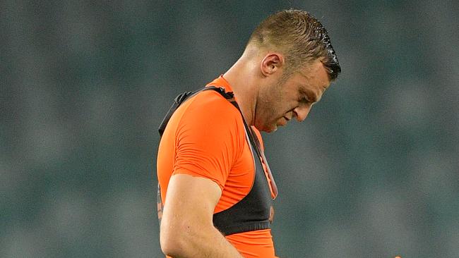 Avram Papadopoulos leaves the field after receiving a red card. Photo: Getty Images
