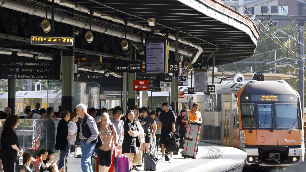 Sydney’s long running train pay deal appears to have been finalised. Picture: NewsWire / Damian Shaw