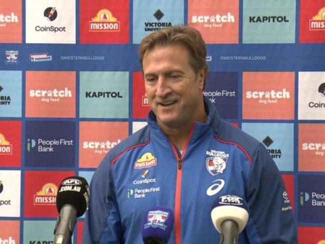 Bevo gives Baz a cheeky sledge