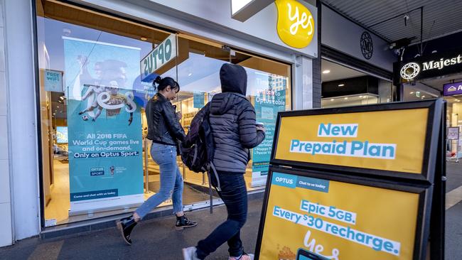 The spam fine is the second Optus has faced from Australian regulators in recent months. Picture: AAP Image/Luis Ascui